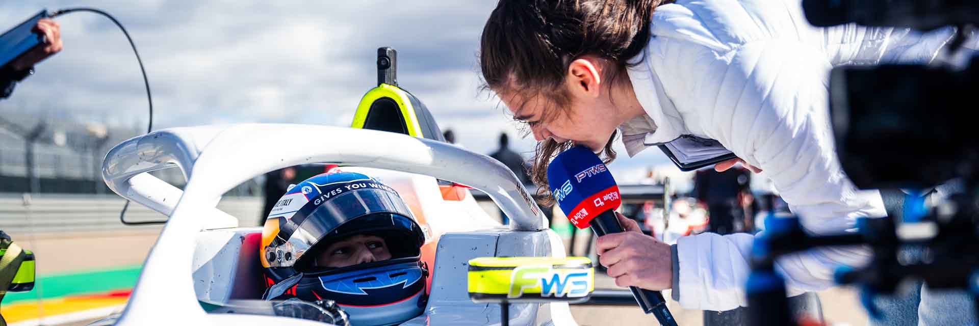 International Womens day Women Girls Frauentag Racing Women in motorsport