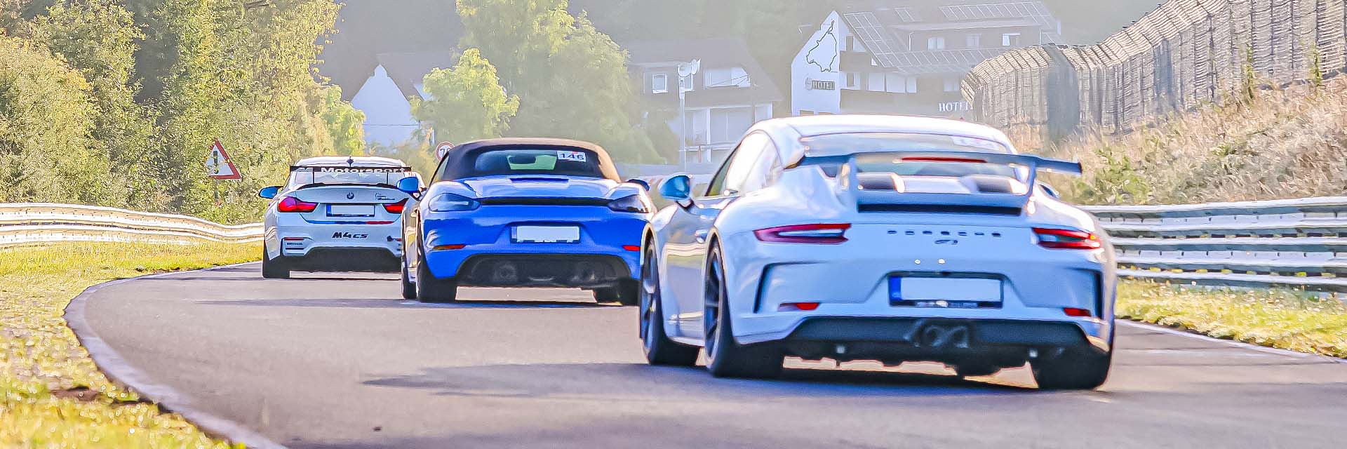 Trackday Bilster Berg mit Gedlich Racing - Porsche Ferrari BMW Rennstrecke Circuit Booking Rennstreckentraining Racetrack Termine Motorsport Mercedes-AMG Lotus Tracktool Ringtool Käfig Umbau Rennwagen Racecar Hockenheimring Nürburgring Oschersleben Spa Francorchamps Lausitzring Monza