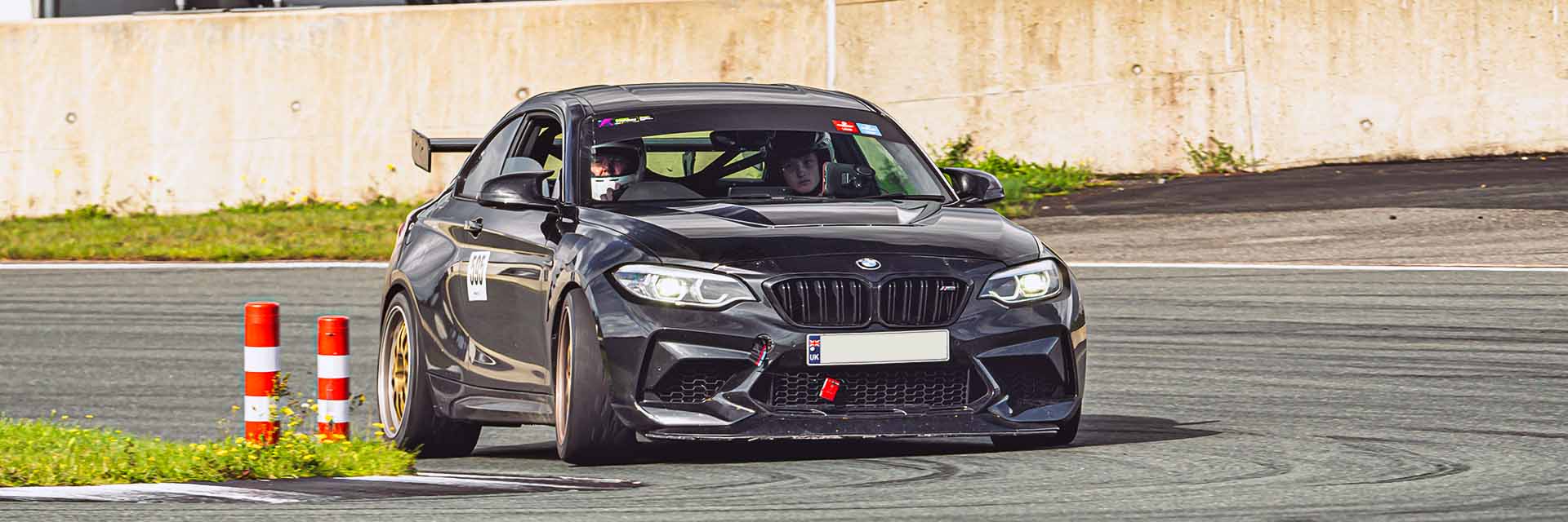 Trackday Bilster Berg mit Gedlich Racing - Porsche Ferrari BMW Rennstrecke Circuit Booking Rennstreckentraining Racetrack Termine Motorsport Mercedes-AMG Lotus Tracktool Ringtool Käfig Umbau Rennwagen Racecar Hockenheimring Nürburgring Oschersleben Spa Francorchamps Lausitzring Monza